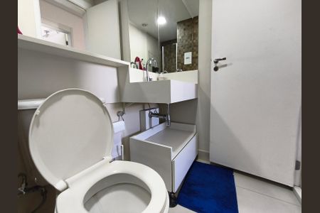 Apartamento à venda com 70m², 2 quartos e 1 vaga Apartamento à venda com 70m², 2 quartos e 1 vagaBanheiro
