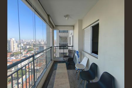 Apartamento à venda com 70m², 2 quartos e 1 vaga Apartamento à venda com 70m², 2 quartos e 1 vagaVaranda