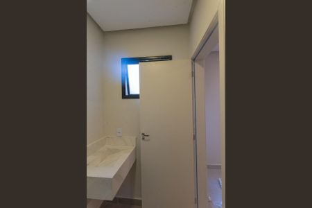 Casa à venda com 69m², 2 quartos e 2 vagas Casa à venda com 69m², 2 quartos e 2 vagasBanheiro do Quarto 2