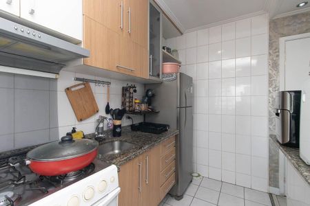 Apartamento à venda com 49m², 2 quartos e 1 vaga Apartamento à venda com 49m², 2 quartos e 1 vagaCozinha e Área de Serviço