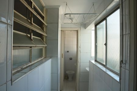 Apartamento à venda com 110m², 3 quartos e 1 vagaÁrea de Serviço