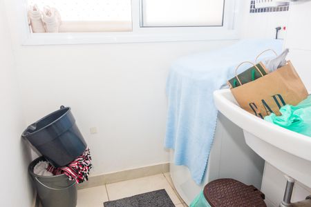 Apartamento à venda com 73m², 3 quartos e 2 vagas Apartamento à venda com 73m², 3 quartos e 2 vagasÁrea de Serviço