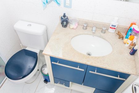 Apartamento à venda com 73m², 3 quartos e 2 vagas Apartamento à venda com 73m², 3 quartos e 2 vagasBanheiro da Suíte