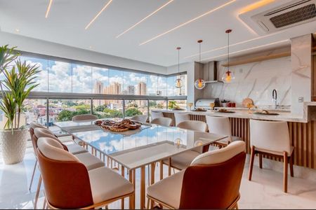 Apartamento à venda com 150m², 4 quartos e 2 vagas Apartamento à venda com 150m², 4 quartos e 2 vagasFoto 05
