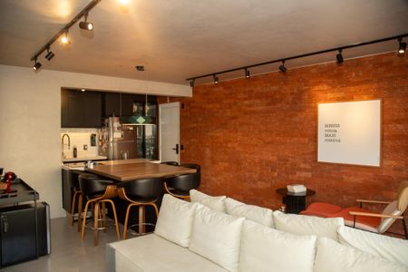 Apartamento à venda com 94m², 2 quartos e 2 vagas Apartamento à venda com 94m², 2 quartos e 2 vagasSala