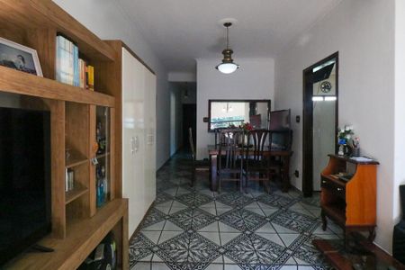 Casa à venda com 164m², 2 quartos e 5 vagas Casa à venda com 164m², 2 quartos e 5 vagasSala