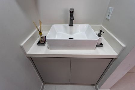 Apartamento à venda com 35m², 2 quartos e sem vaga Apartamento à venda com 35m², 2 quartos e sem vagaBanheiro