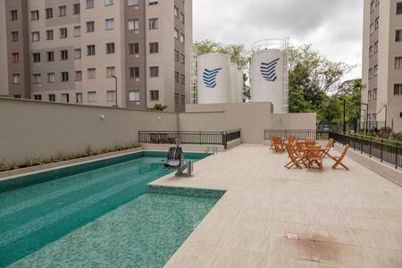 Apartamento à venda com 35m², 2 quartos e sem vaga Apartamento à venda com 35m², 2 quartos e sem vagaÁrea comum - Piscina