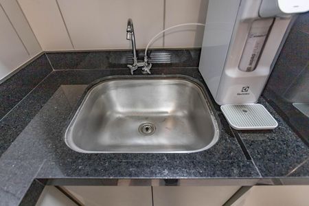 Apartamento à venda com 35m², 2 quartos e sem vaga Apartamento à venda com 35m², 2 quartos e sem vagaCozinha e Área de Serviço