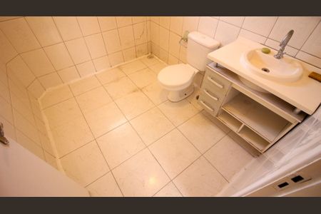 Casa à venda com 380m², 4 quartos e 3 vagas Casa à venda com 380m², 4 quartos e 3 vagasBanheiro