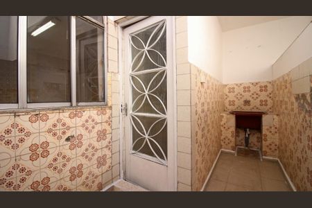 Casa à venda com 380m², 4 quartos e 3 vagas Casa à venda com 380m², 4 quartos e 3 vagasÁrea de Serviço