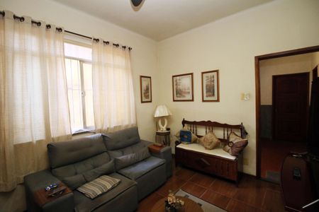 Apartamento à venda com 80m², 2 quartos e sem vagaSala