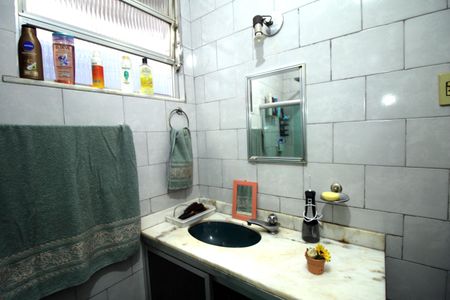 Apartamento à venda com 80m², 2 quartos e sem vagaBanheiro Social