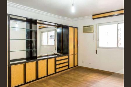 Apartamento à venda com 204m², 4 quartos e 2 vagas
