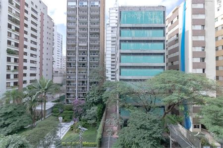 Apartamento à venda com 204m², 4 quartos e 2 vagas
