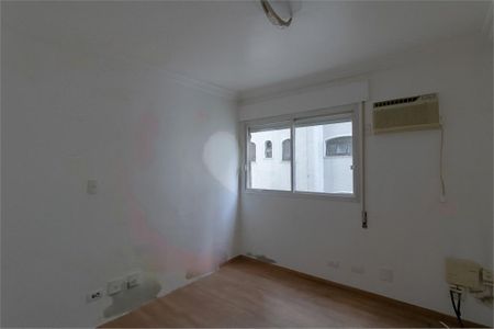 Apartamento à venda com 204m², 4 quartos e 2 vagas