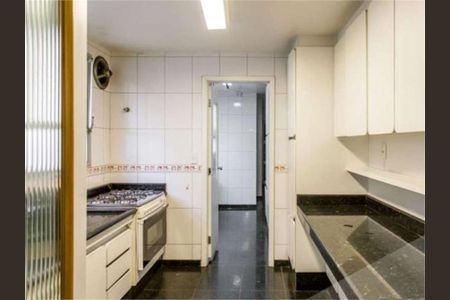 Apartamento à venda com 204m², 4 quartos e 2 vagas