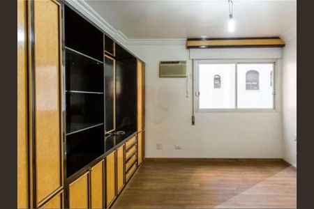 Apartamento à venda com 204m², 4 quartos e 2 vagas