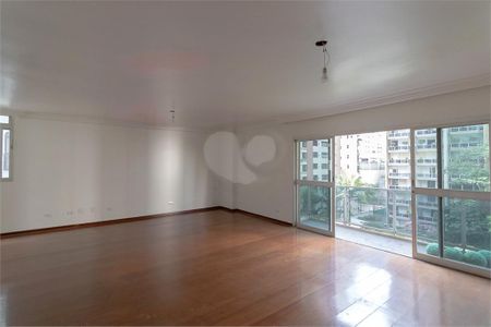 Apartamento à venda com 204m², 4 quartos e 2 vagas
