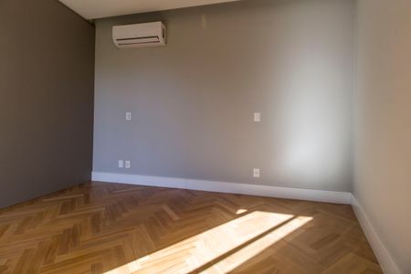 Casa de condomínio à venda com 813m², 3 quartos e 3 vagas Casa de condomínio à venda com 813m², 3 quartos e 3 vagasSuíte 2