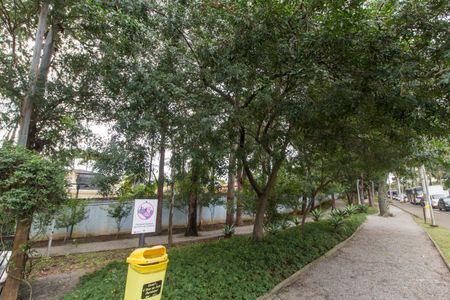 Casa à venda com 813m², 5 quartos e 3 vagasVista da Rua