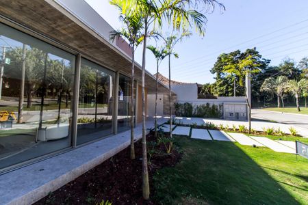 Casa de condomínio à venda com 813m², 3 quartos e 3 vagas Casa de condomínio à venda com 813m², 3 quartos e 3 vagasPlaca