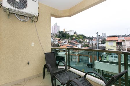 Casa à venda com 213m², 4 quartos e 4 vagasVaranda da Suíte 1