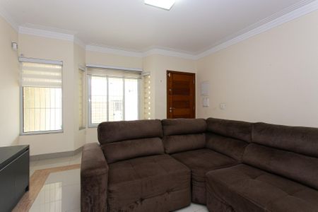 Casa à venda com 213m², 4 quartos e 4 vagasSala