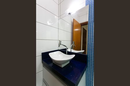 Casa à venda com 213m², 4 quartos e 4 vagasBanheiro da Suíte 2