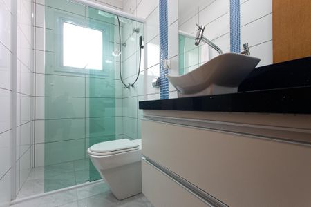 Casa à venda com 213m², 4 quartos e 4 vagasBanheiro da Suíte 4