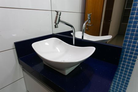 Casa à venda com 213m², 4 quartos e 4 vagasBanheiro da Suíte 2