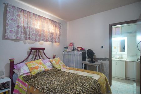 Casa à venda com 180m², 3 quartos e 4 vagasSuíte 2