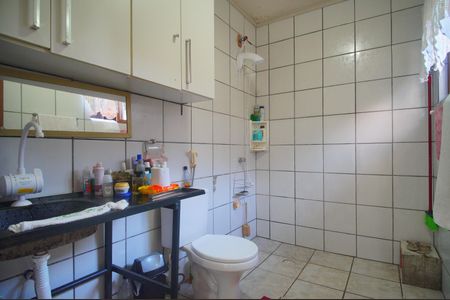 Casa à venda com 180m², 3 quartos e 4 vagasBanheiro da Suíte 1