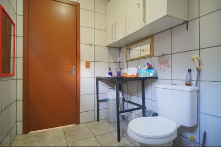 Casa à venda com 180m², 3 quartos e 4 vagasBanheiro da Suíte 1