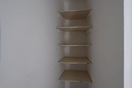 Casa à venda com 100m², 2 quartos e sem vagaQuarto 1- Armário