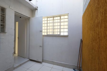 Casa à venda com 100m², 2 quartos e sem vagaÁrea de Serviço