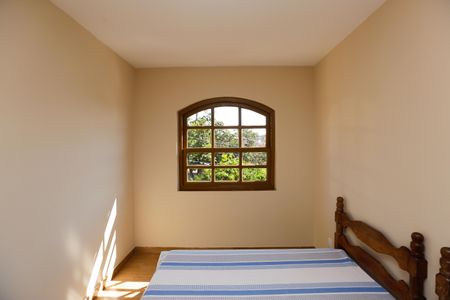 Casa à venda com 336m², 5 quartos e 3 vagasQuarto 1