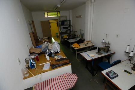 Casa à venda com 336m², 5 quartos e 3 vagasEspaço de costura