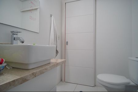 Casa à venda com 350m², 5 quartos e 3 vagasBanheiro da Suíte 2