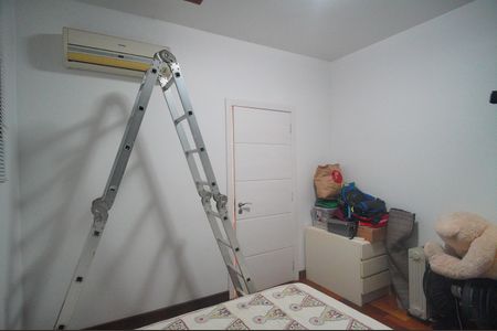 Casa à venda com 350m², 5 quartos e 3 vagasQuarto 2