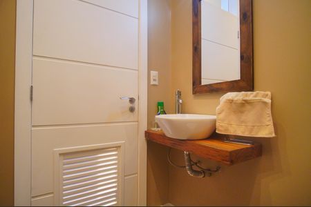 Casa à venda com 350m², 5 quartos e 3 vagasLavabo