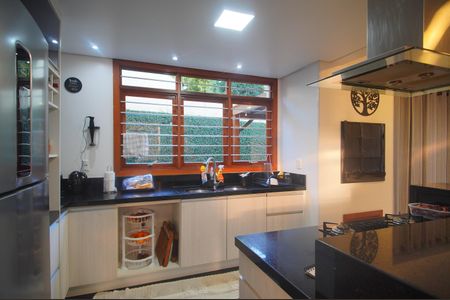 Casa à venda com 350m², 5 quartos e 3 vagasCozinha