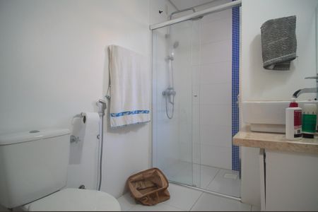 Casa à venda com 350m², 5 quartos e 3 vagasBanheiro da Suíte 2