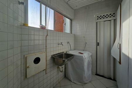 Apartamento para alugar com 120m², 3 quartos e 2 vagasÁrea de Serviço