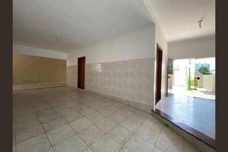 Casa à venda com 380m², 4 quartos e 5 vagas Casa à venda com 380m², 4 quartos e 5 vagasFoto 47