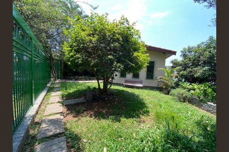 Casa à venda com 380m², 4 quartos e 5 vagas Casa à venda com 380m², 4 quartos e 5 vagasFoto 60