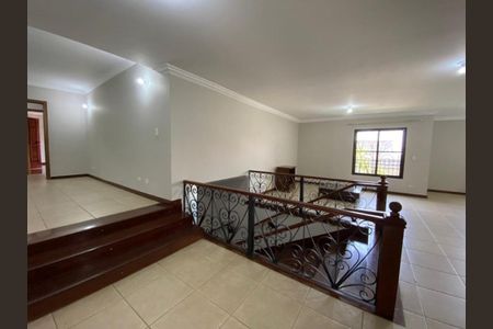 Casa à venda com 380m², 4 quartos e 5 vagas Casa à venda com 380m², 4 quartos e 5 vagasFoto 04
