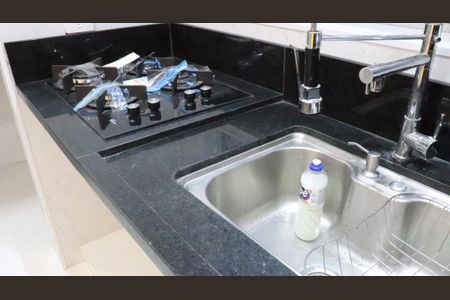 Apartamento à venda com 74m², 2 quartos e sem vaga