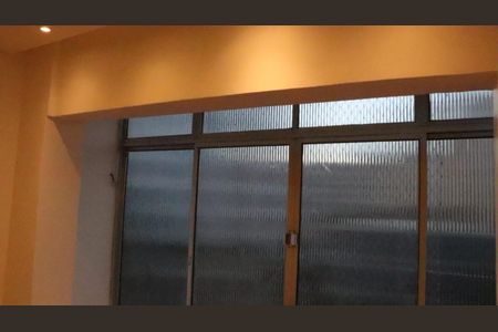 Apartamento à venda com 74m², 2 quartos e sem vaga