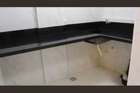 Apartamento à venda com 74m², 2 quartos e sem vaga